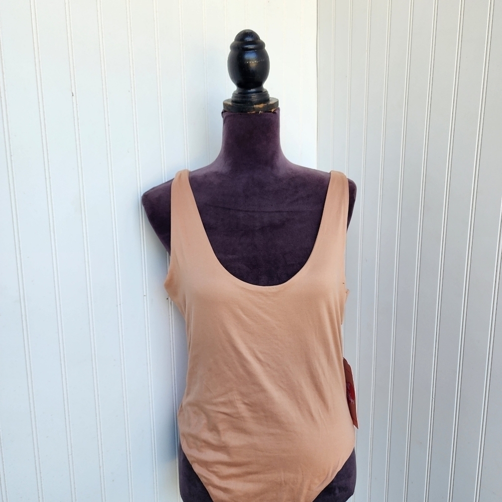 NWT Heart & Hips Bodysuit Beige Tan Sleeveless Double Lined Fabric Tank Top XL